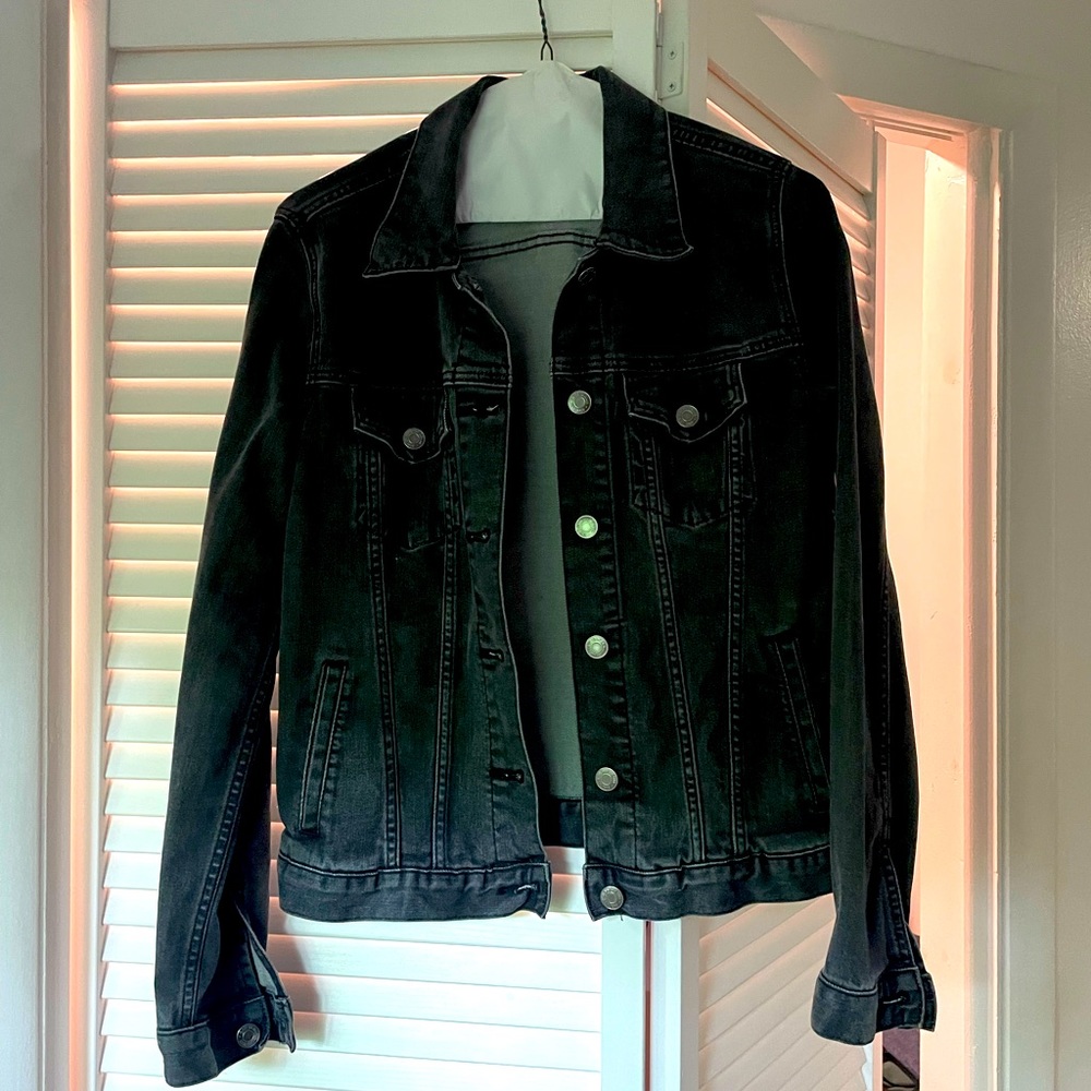 Gap Washed Black Stretch Jean Jacket